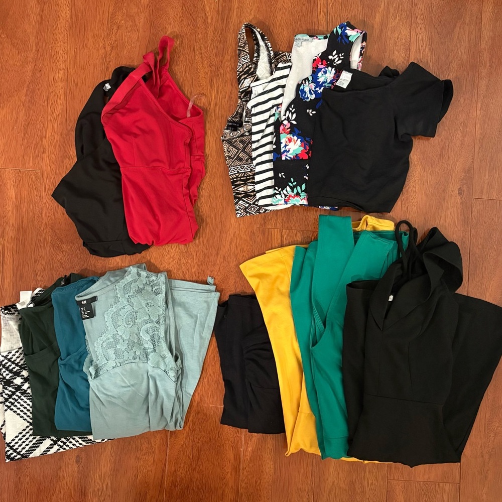 Mystery Clothes Bundle (14 items) - Size S